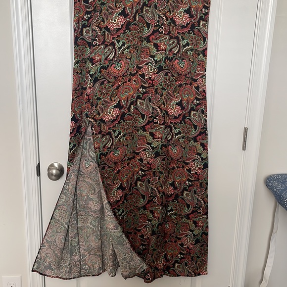 Forever 21 Spaghetti Strap Maxi Dress - Picture 11 of 12